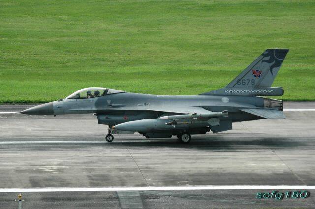F16-6678-01.jpg