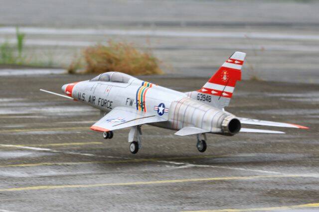 F100-1.jpg