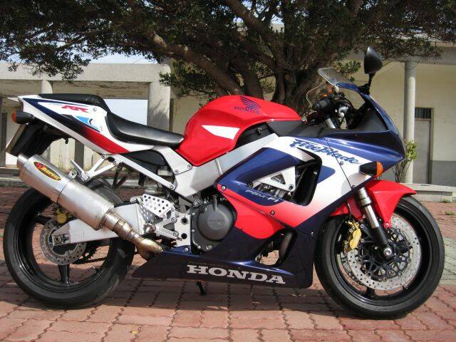 CBR929-1.jpg