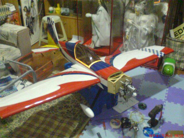 出售EDEG540T 28cc汽油機.此機童愛出品.機身9成9新.引擎美樂迪28cc+ssd方向舵伺服.1個.升降舵jr539...2個.  ...