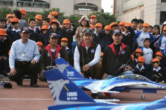 m_中山國小航空研習 017.jpg