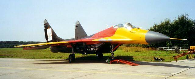 MiG-29_SRG.jpg