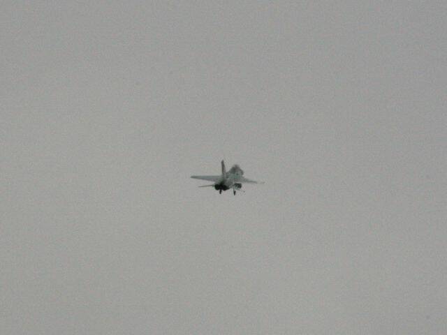升空，高度250呎