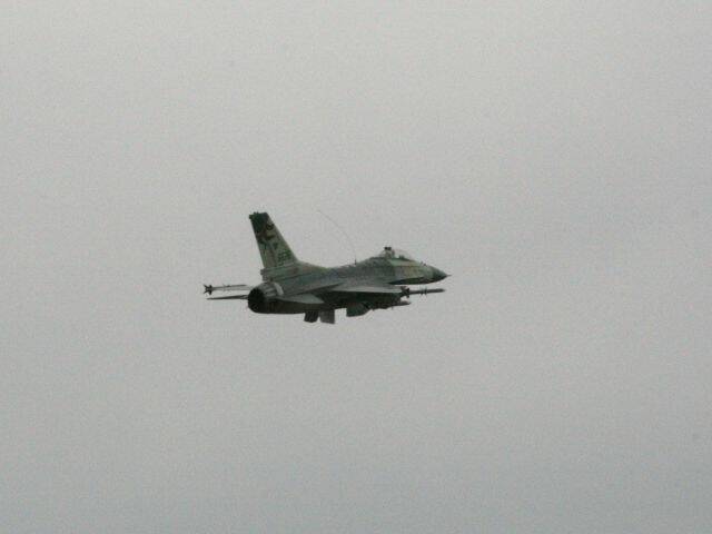 78呼叫塔台，空域淨空