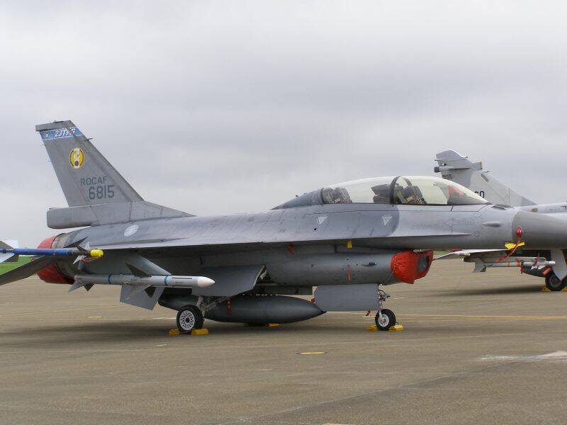 F16-12.jpg