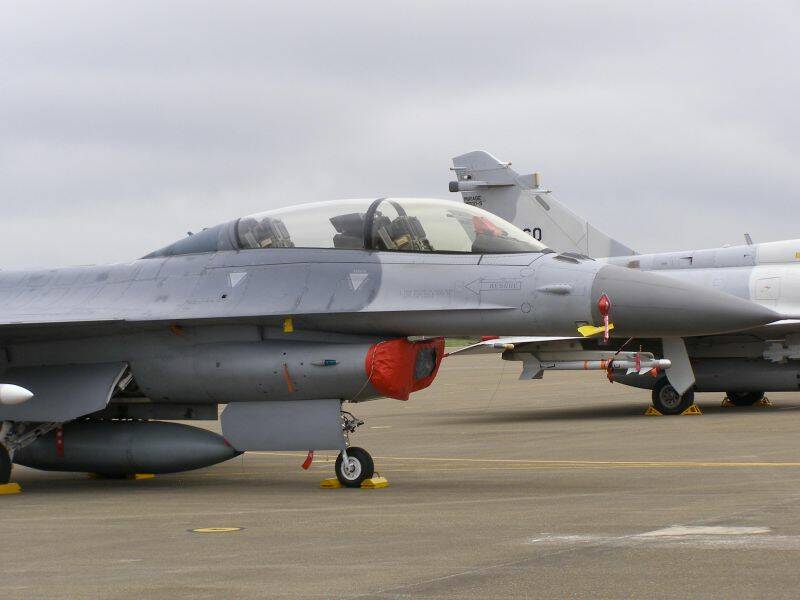 F16-11.jpg