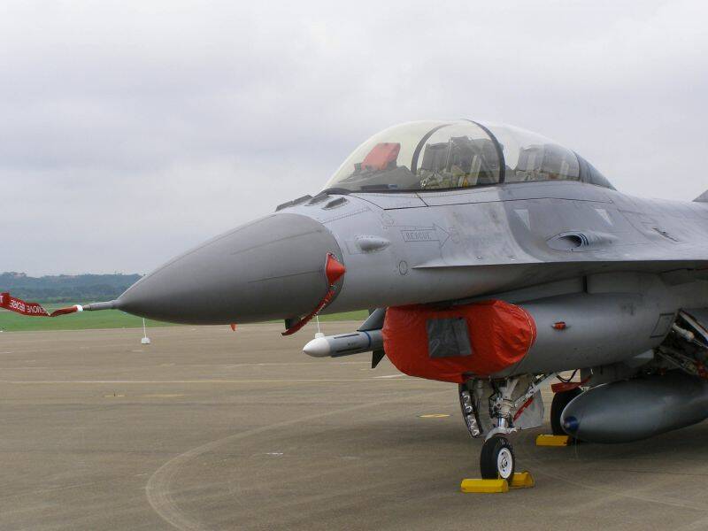 F16-19.jpg