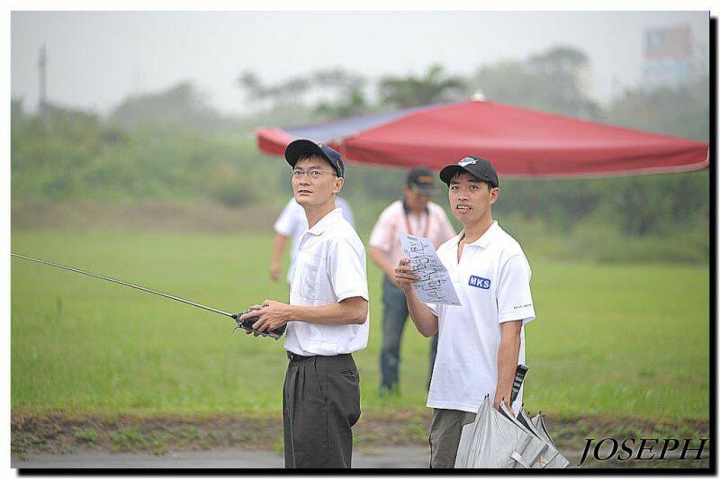 鈑金當阿桂的助手