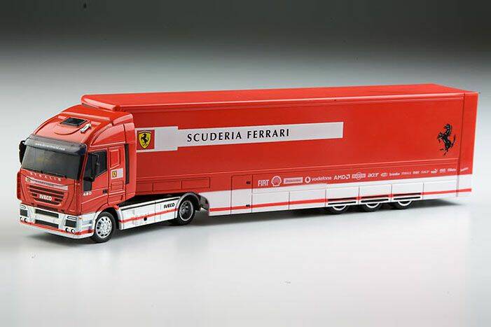 1-64 Scuderia Ferrari truck - 2006 version.jpg