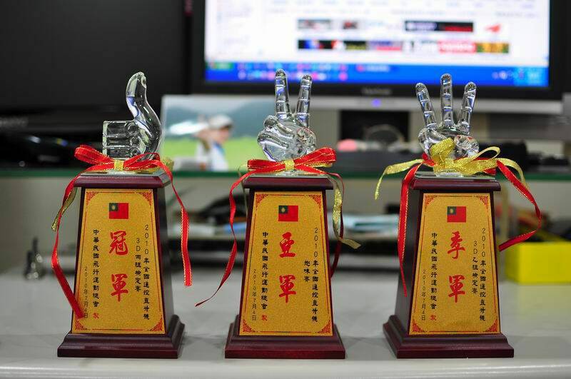 20100701_dbd23248fc0d98b17d0dLUW4CGOMOGDY.jpg