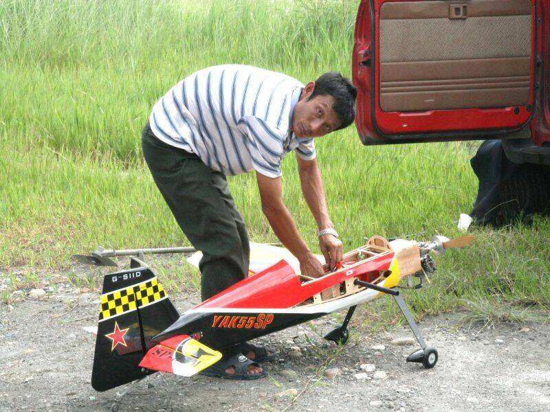 阿德兄手腳快一點，還東張西望