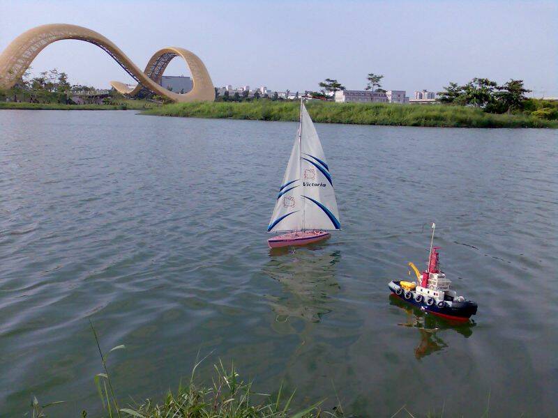 維多利亞+工作船