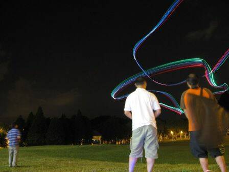 台北市大湖公園捷運站-LED無線搖控風箏---夜航