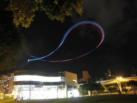 台北市大湖公園捷運站-LED無線搖控風箏---夜航