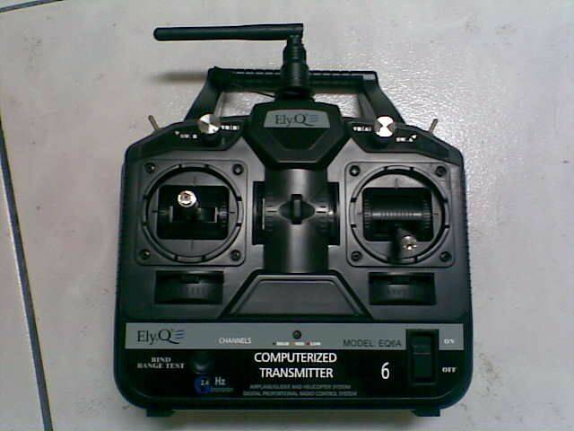 六動2.4G遙控器