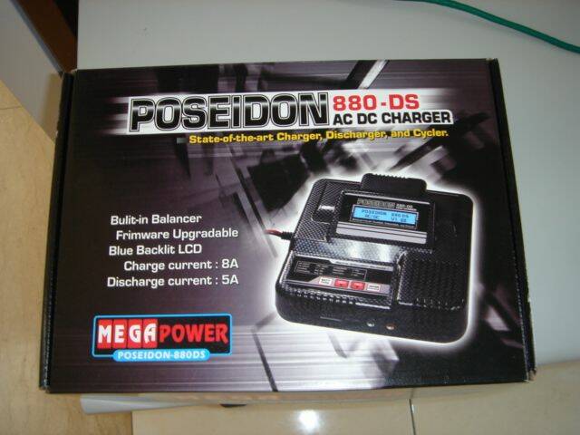 880充電器1.JPG