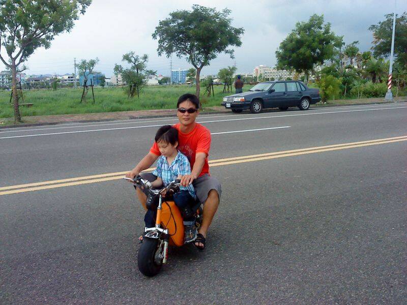 20100801_722de86d1e30a1566a4evpYmomPXLSYJ.jpg