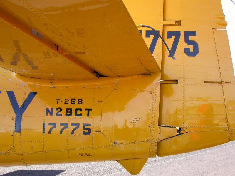 t-28b_16.jpg