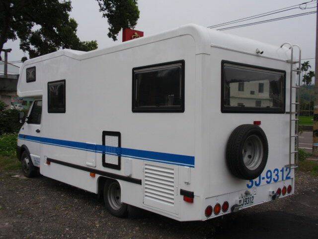 21005060328726_899.jpg