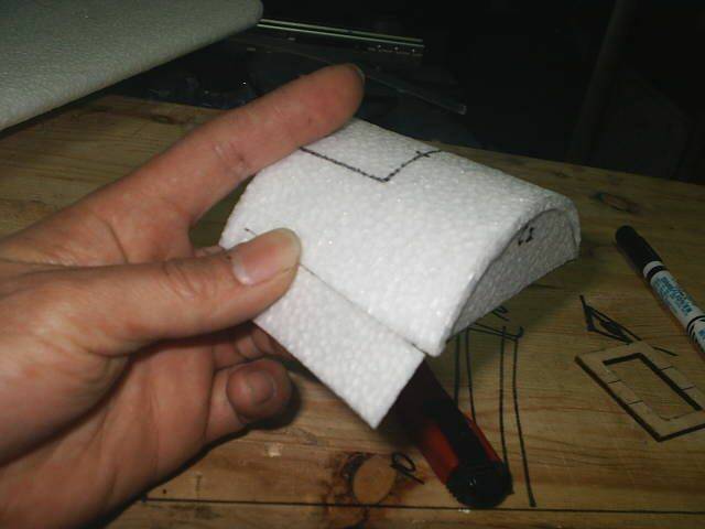 45然後沏1小塊作駕駛艙的活頁.jpg