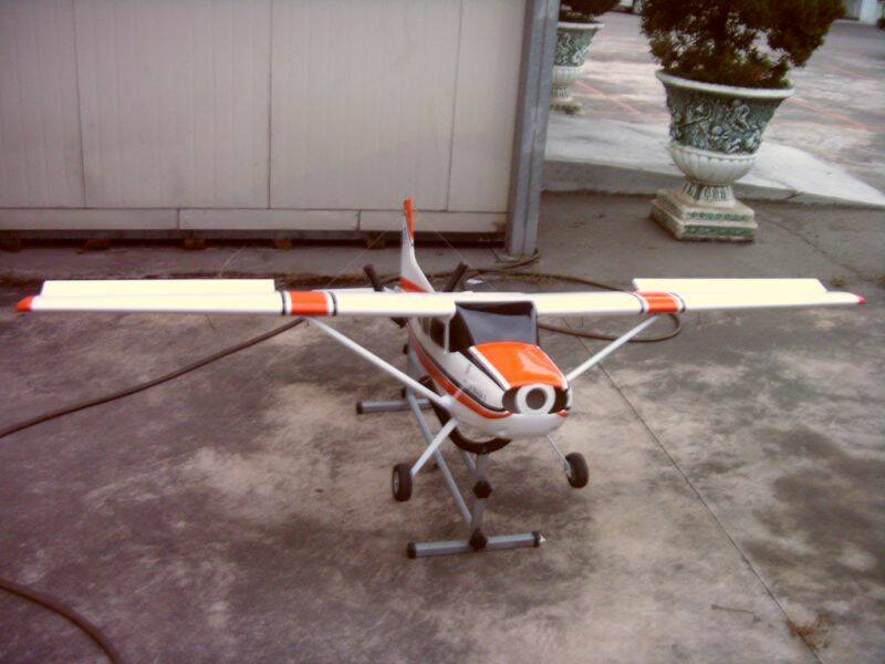 ST830895.JPG