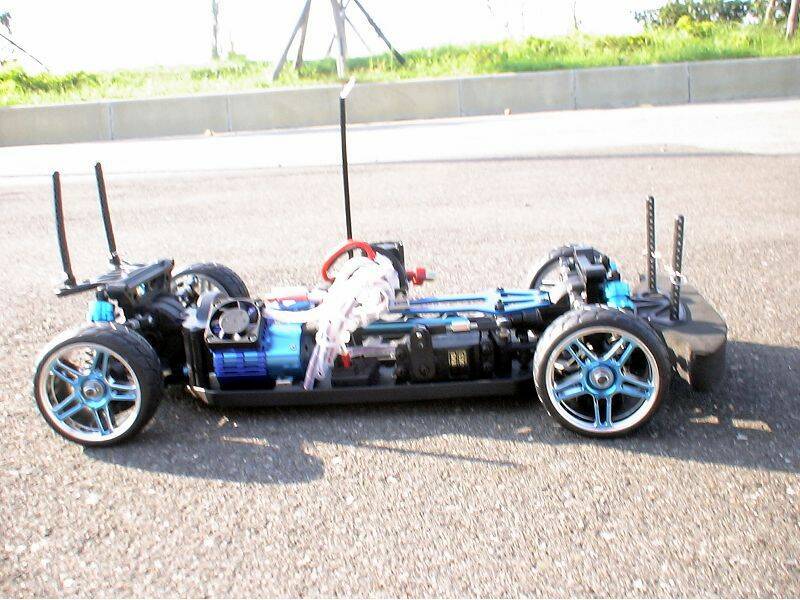 1比10-無刷超跑藍色-車體-6.jpg