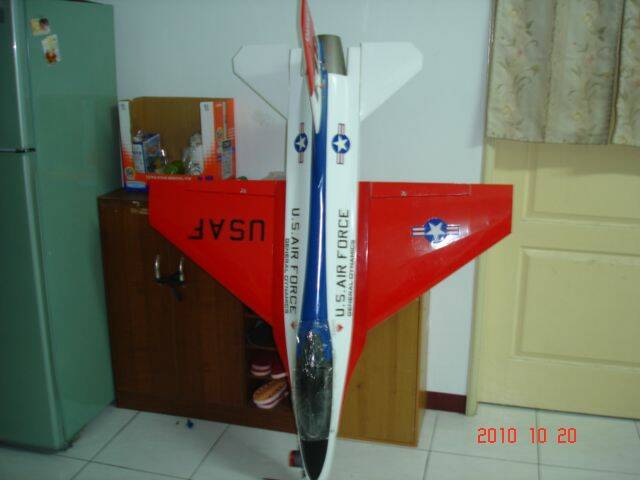 YF-16 005.jpg