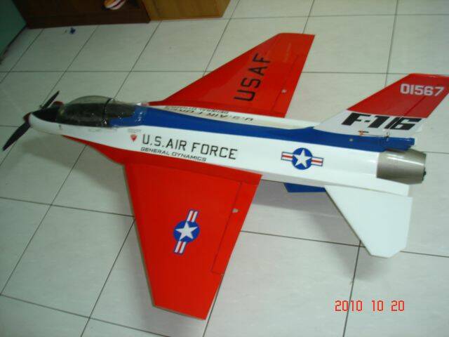 YF-16 001.jpg