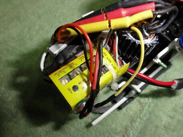 4V100-04.JPG