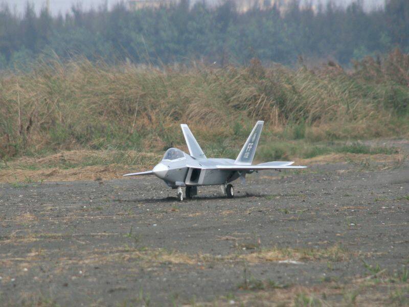 推油門至軍用推力