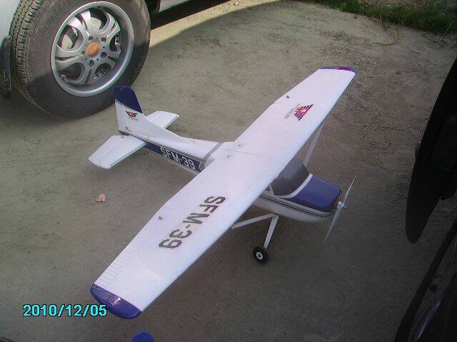 CESSNA 185