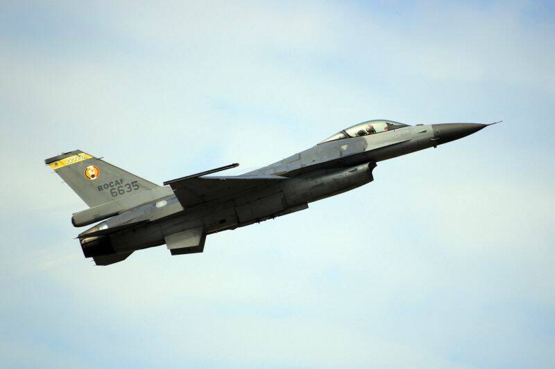 F16-3