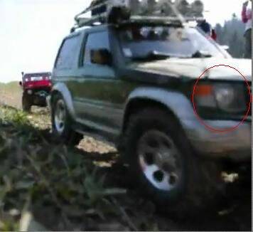 PAJERO 車燈.JPG
