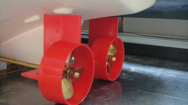 俥葉外罩改用 ROBBE 65MM 俥葉外罩
