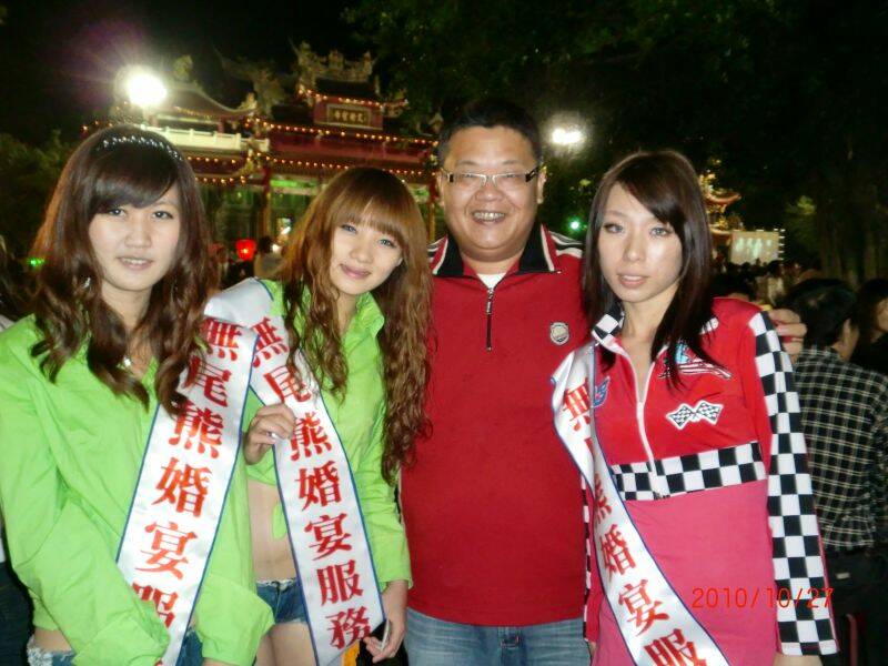 我老婆說...這張照片的表情很色