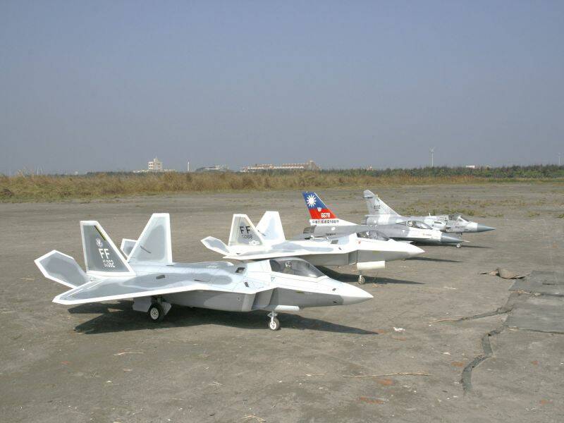 彰航戰機群