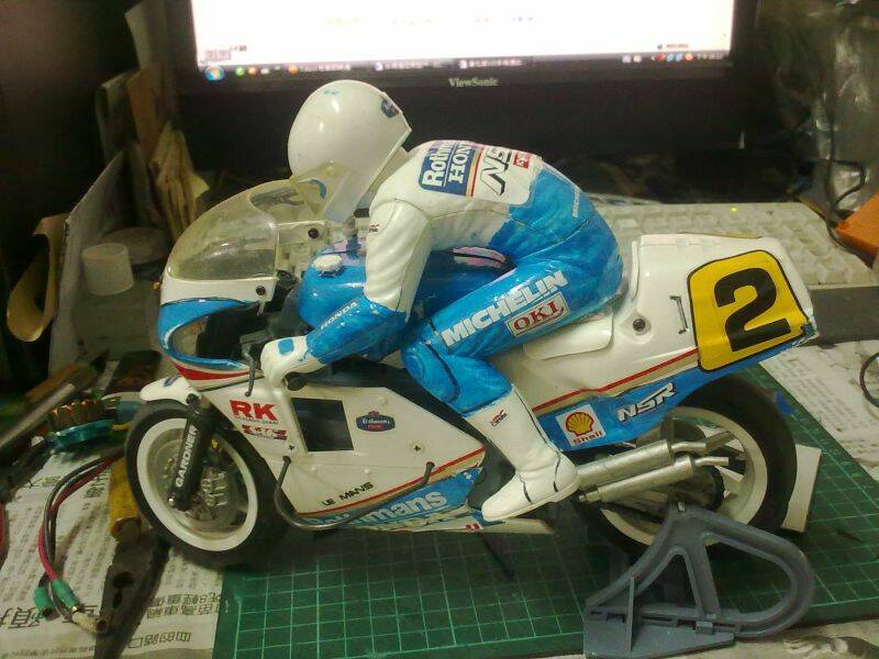 京商1/8機車..24年