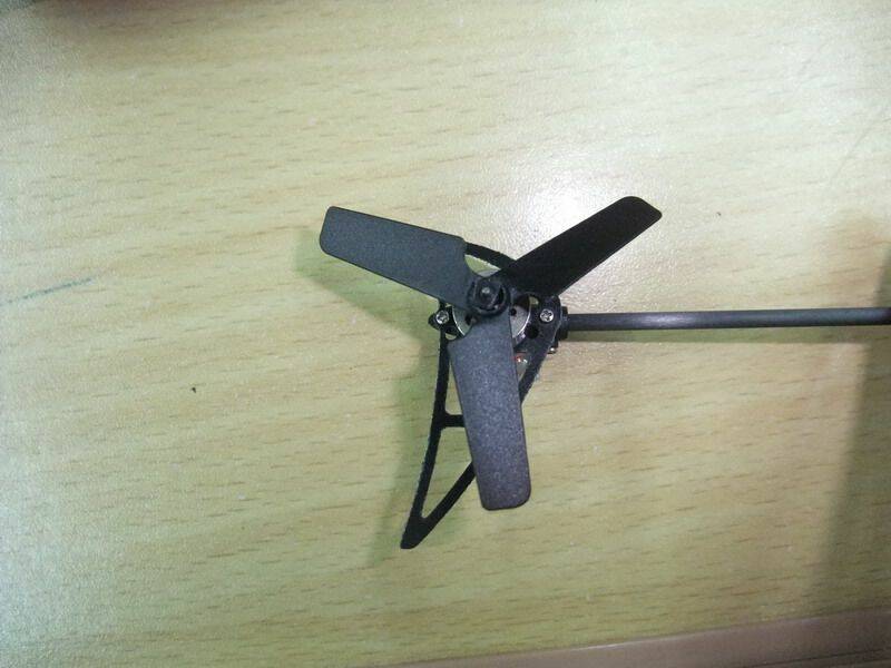 很輕的三旋翼