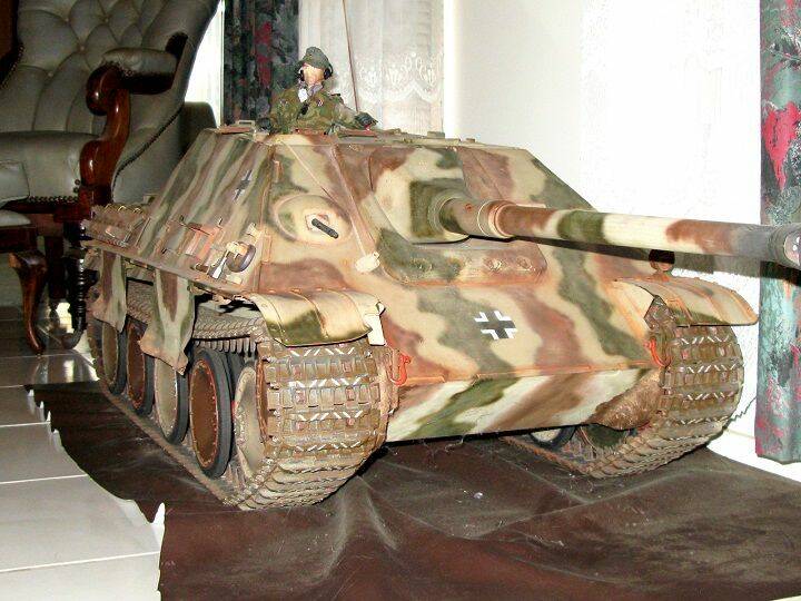 1-6 Jagdpanther-01c.jpg