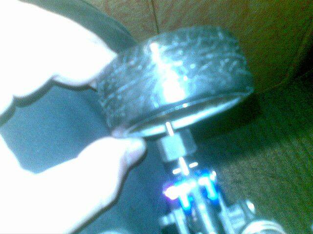 32.鎖上輪座與輪框