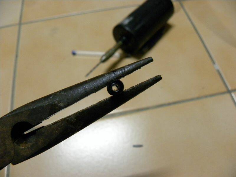 此部分鑽成2mm大小