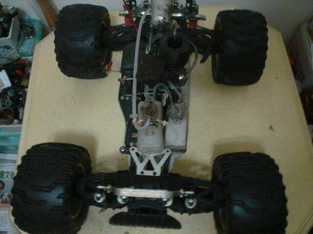 HPI 1-8大腳車1.jpg