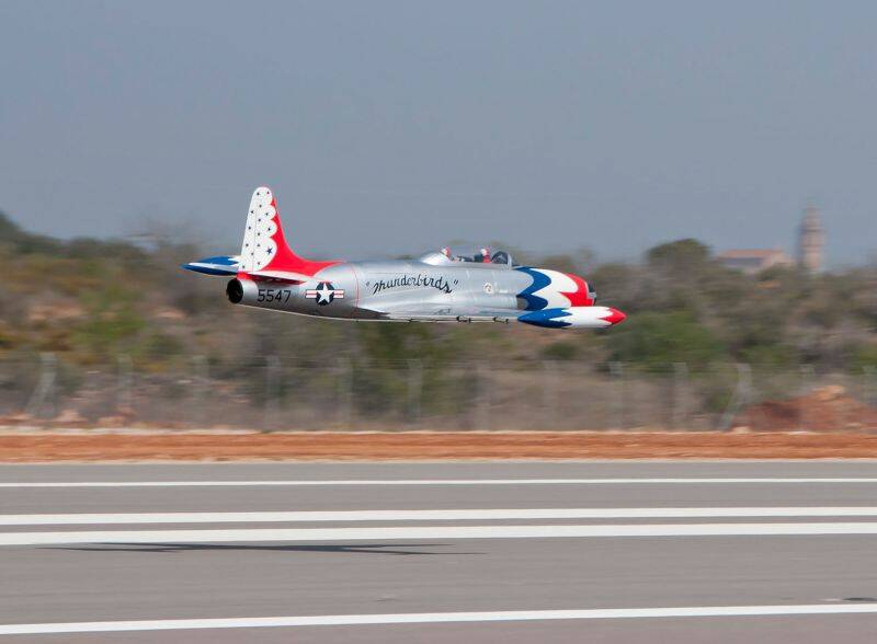 F-4.jpg