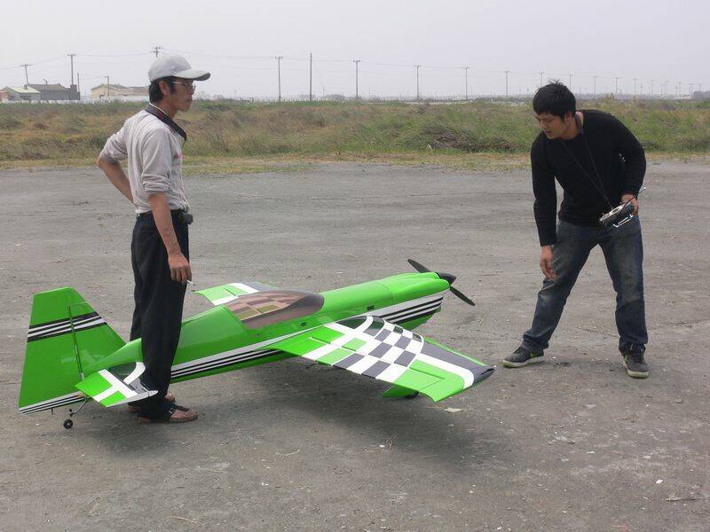 青蛙機準備示飛首航