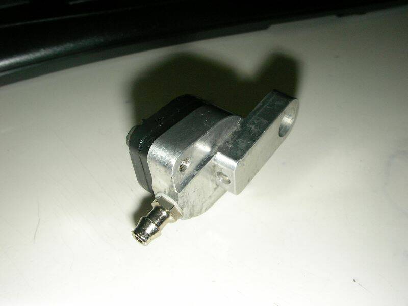 直升機用調壓器角度1