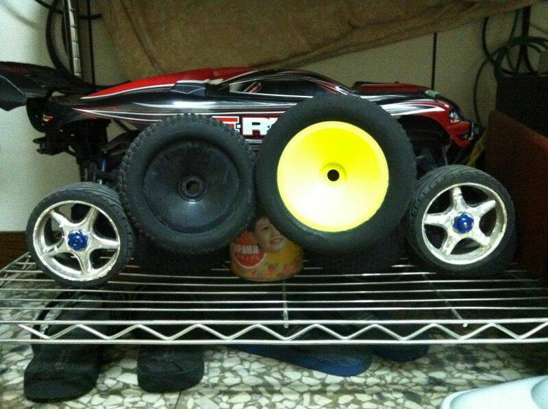 e-revo.JPG