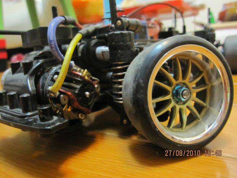 F版 車頭有專用部品