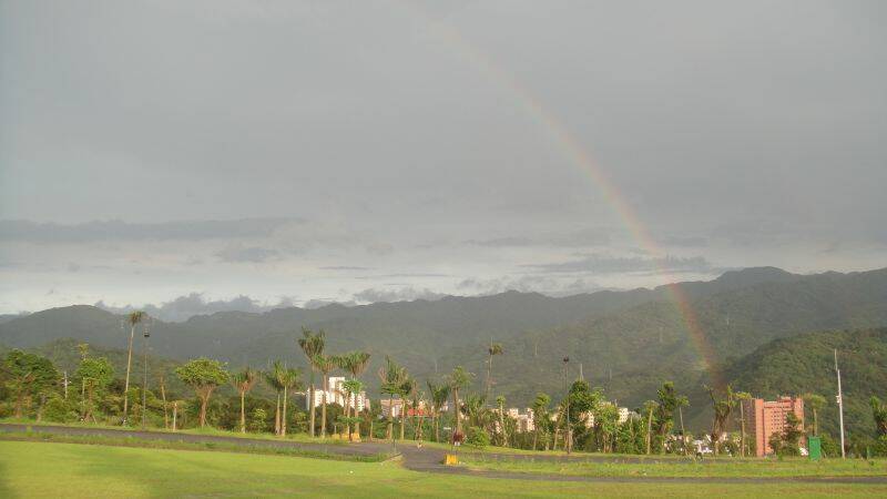 20110619 福德 午後下雨彩虹 (4).JPG