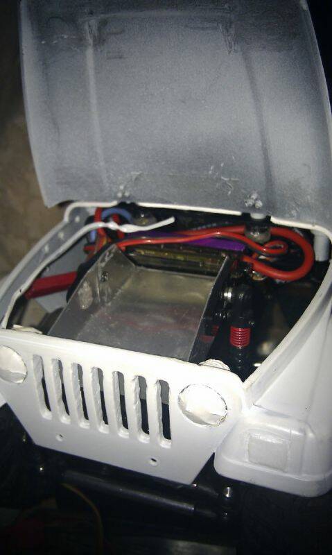 放鋰電的引擎室