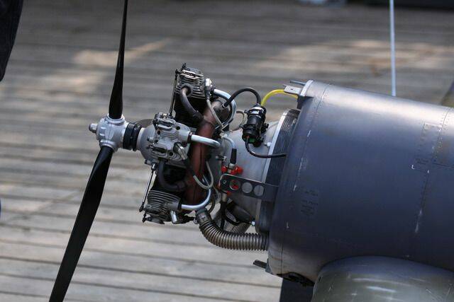F-4U.jpg